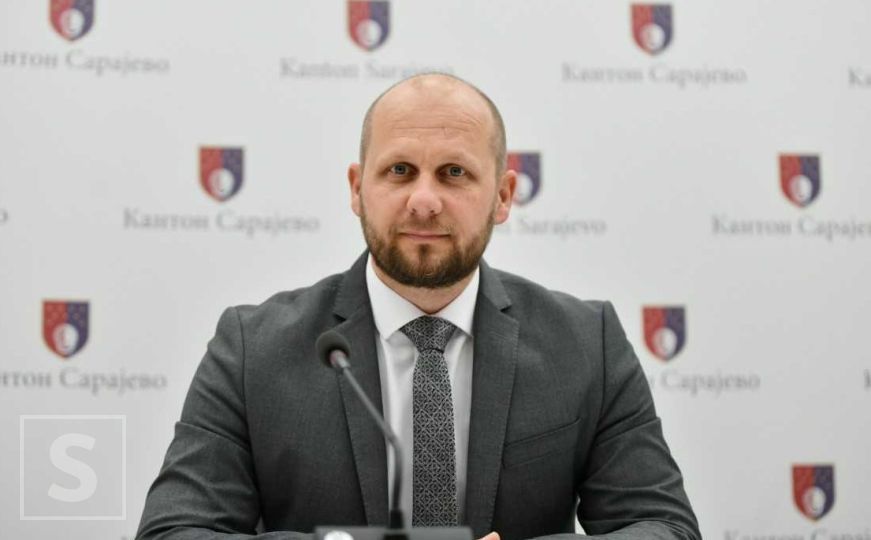 Oglasio se Okerić nakon što je podnio ostavku na čelo NiP-a KS: "Prirodan korak nakon šest godina"