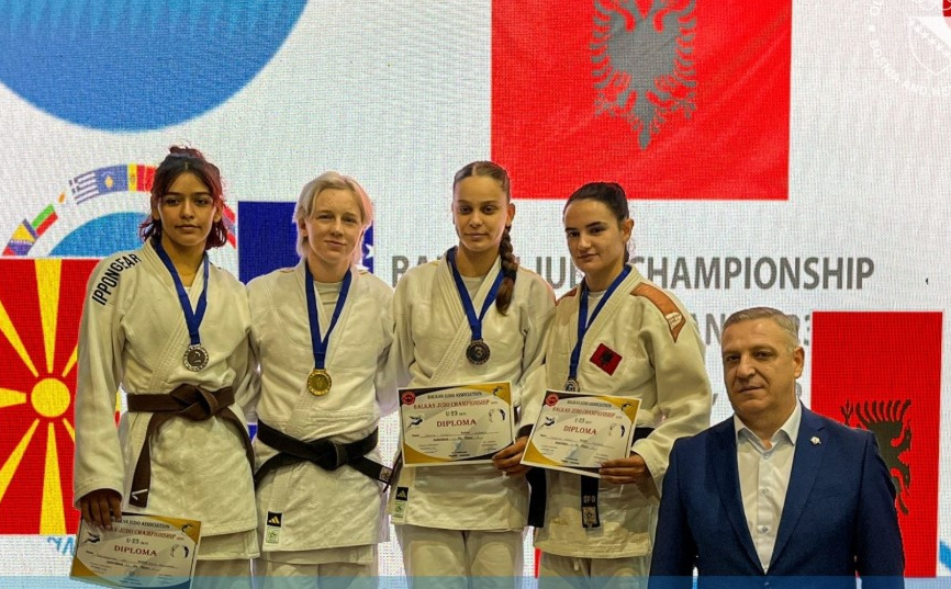 Sjajni rezultati takmičara BiH u Albaniji: Iz Tirane sa osam zlatnih medalja