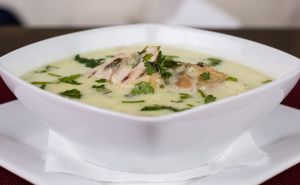 Savršen recept za pileću supu: Kreativan postupak za potpuni užitak