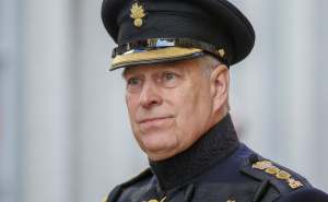 Mediji otkrivaju: Princ Andrew je ugostio Epsteina, Maxwell i Weinsteina u Kraljevskoj loži