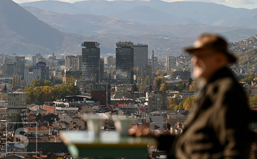 Miholjsko ljeto u Sarajevu: Boje jeseni se presijavaju pod oktobarskim suncem