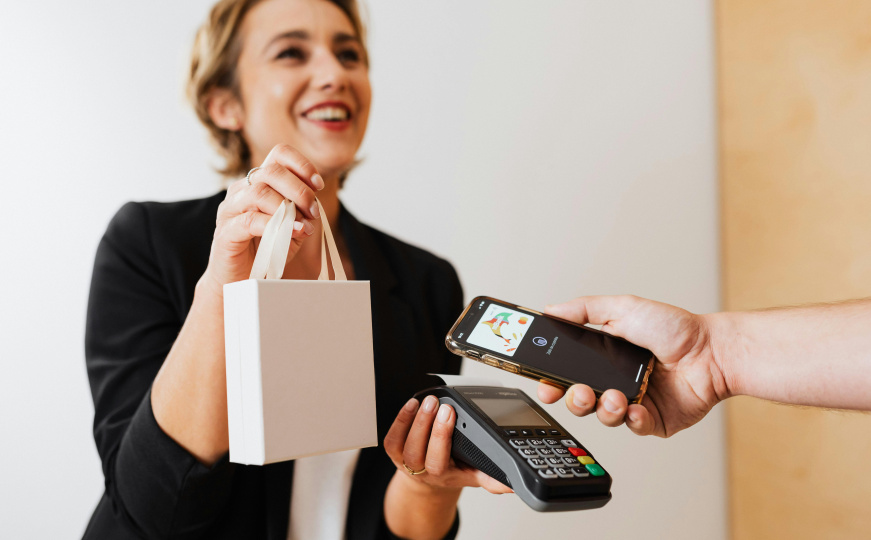 Raiffeisen Banka u BiH uvela uslugu Apple Pay