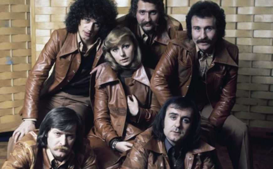 'Ambasadori' i pjesma dana: Dođi u pet do pet, nešto ću ti reći ako nisi ljut...