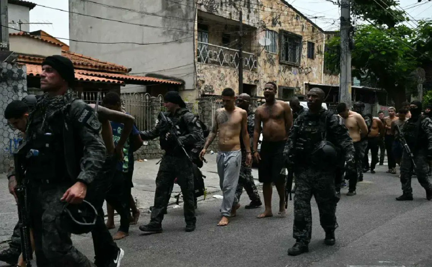 Najsmrtonosnija policijska operacija u historiji Rija de Janeira: 132 osobe ubijene u favelama