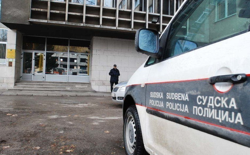 Policajci osumnjičeni za navođenje maloljetnica na prostituciju predati u Tužilaštvo TK