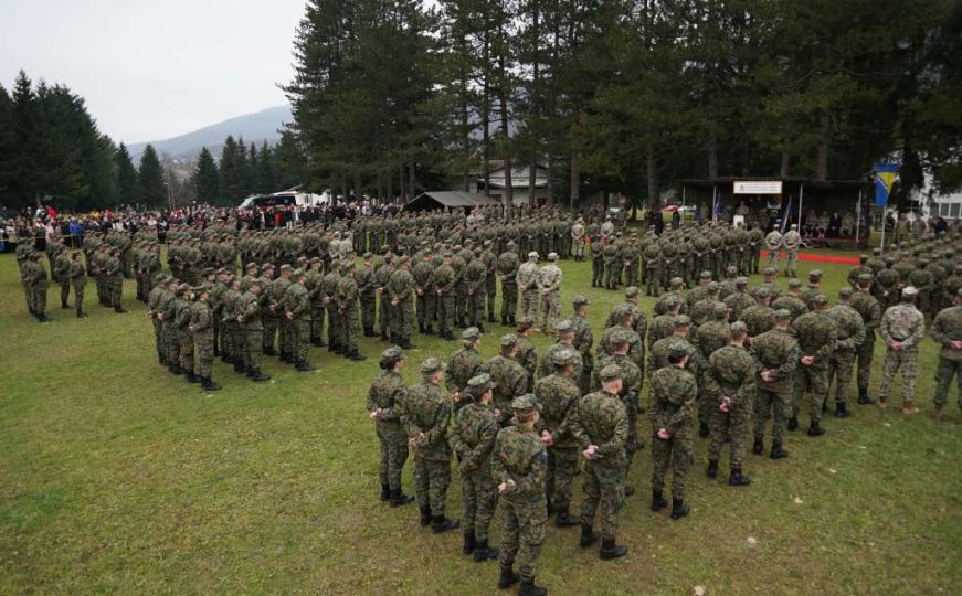 Velika vojna obuka u BiH: Britanske i savezničke snage stižu na Manjaču, u Rajlovac, Bileću i Tuzlu