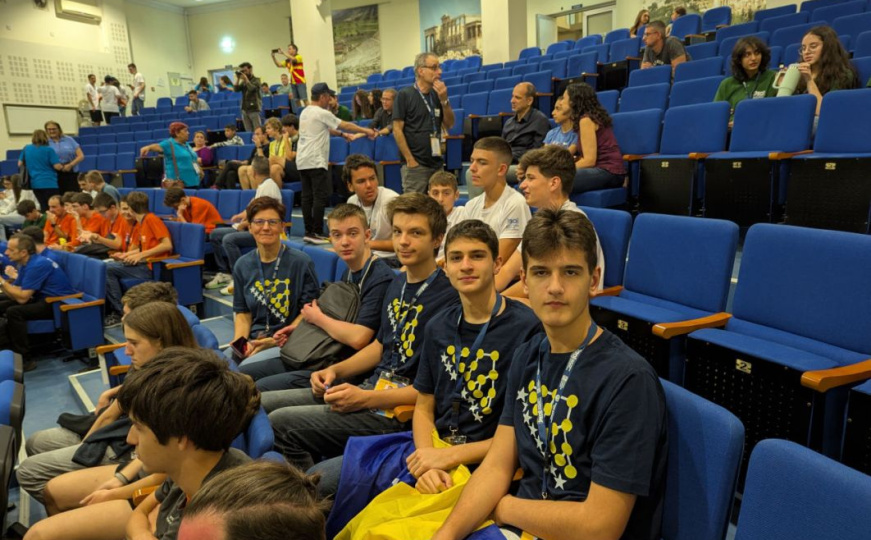 Mladi bh. informatičari ostvarili zapažen uspjeh: S Balkanske olimpijade kući sa medaljom