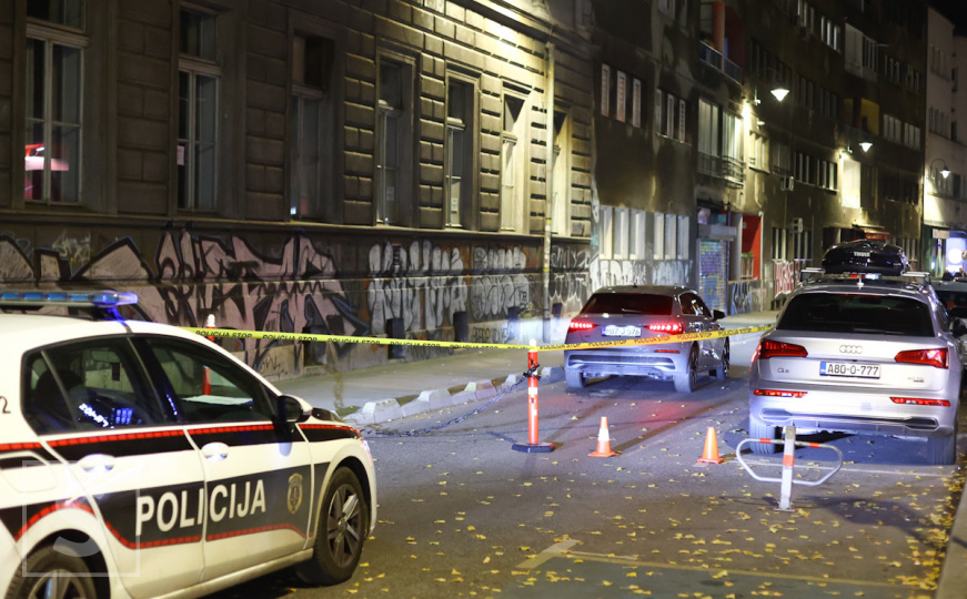 Nesreća u centru Sarajeva: Povrijeđen pješak, policija na terenu