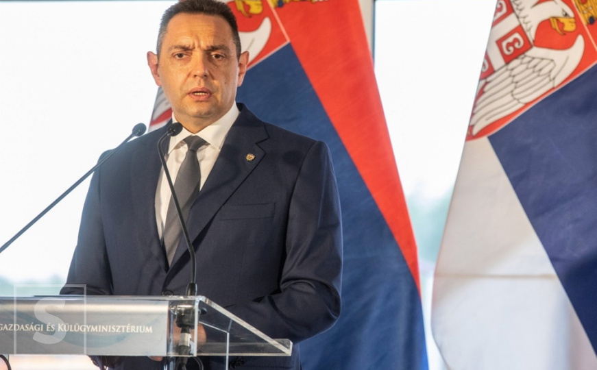 Vulin napao studente koji se okupljaju u Banjoj Luci: 'Poselamio vas sve Naser Orić'