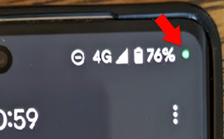 Pojavio vam se zeleni krug na mobitelu? Šta to znači i zašto ga ne smijete ignorisati