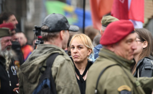 Dijana Hrka nastavlja štrajk glađu, Aleksandar Vučić kaže da su protesti vanjski faktor