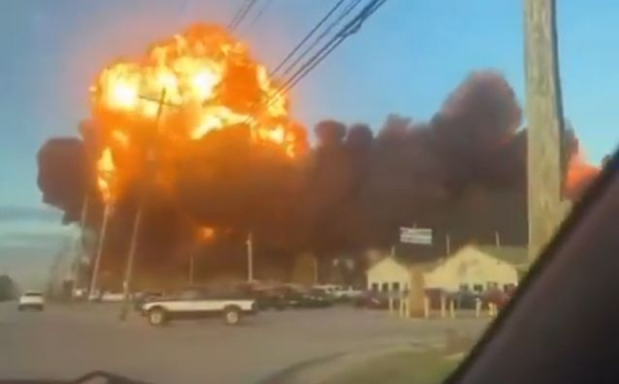 Stravična nesreća u SAD-u: Srušio se teretni avion, ima poginulih