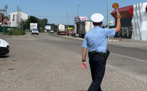 Uhvaćen u pokušaju mita: Građanin nudio novac policajcu, uhapšen je