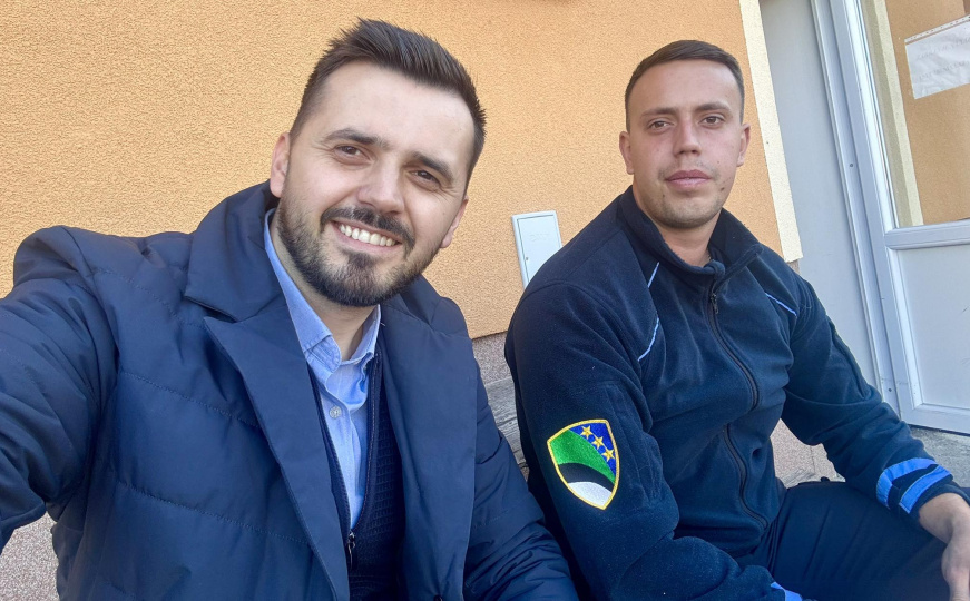 Priča o hrabrom policajcu iz Živinica: "Među prvima je ušao u vatrom zahvaćeni Dom penzionera"