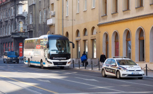 Pod policijskom pratnjom: Autobus s košarkašima Hapoela Tel Aviva snimljen u Sarajevu