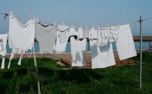 Sušenje veša može biti jeftinije i brže: Sve što vam treba su vunene kuglice