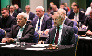 U Sarajevu počela sjednica Glavnog odbora SDA: Pogledajte ko je sve došao