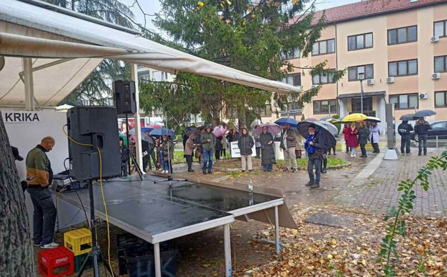 Tuzla: Mali broj građana na protestima, organizatori poručili da neće odustati
