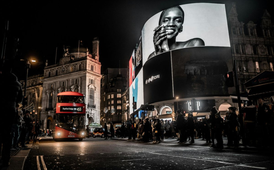 Otkrivena kurdska kriminalna mreža u Velikoj Britaniji: Ilegalni rad u mini-marketima kao paravan