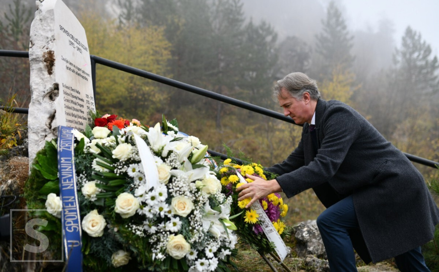 Reilly odao počast žrtvama na Kazanima: "Tek uz prihvatanje istine možemo graditi budućnost"