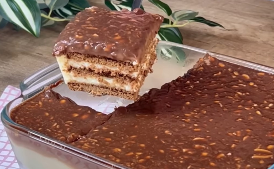 Zovu ga najbrži kolač na svijetu: Bez pečenja, kremast i savršeno gust za idealne kockice