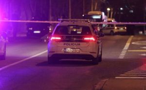 Dobrinja: Automobil udario pješaka, prevezen na KUM