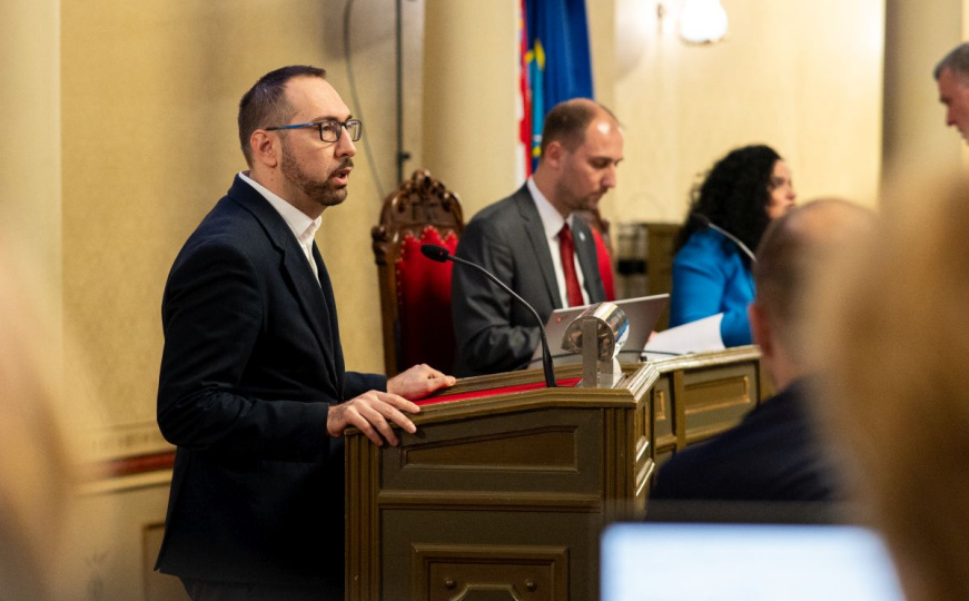 Zagreb zabranio ustaške simbole i pokliče na gradskim prostorima