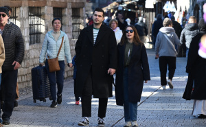 Novembarsko sunce miluje ulice Sarajeva: Prošetajte sa nama Baščaršijom