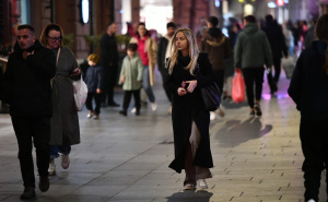 Noć se spustila u grad: Prošetajte s nama ulicama Sarajeva