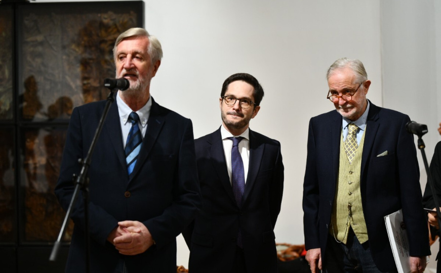 Umjetnička galerija BiH: Otvorena izložba skulptura, reljefa i crteža Zlatka Glamočaka