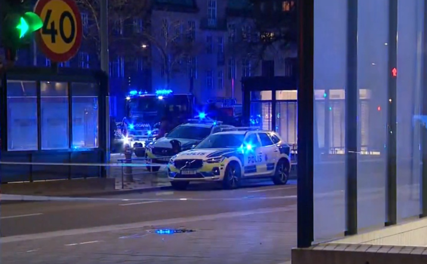 Užas u centru Stockholma: Autobus udario u stanicu, ima više mrtvih