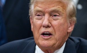 Trump zahtijeva da se istraže Epsteinove veze s Clintonom