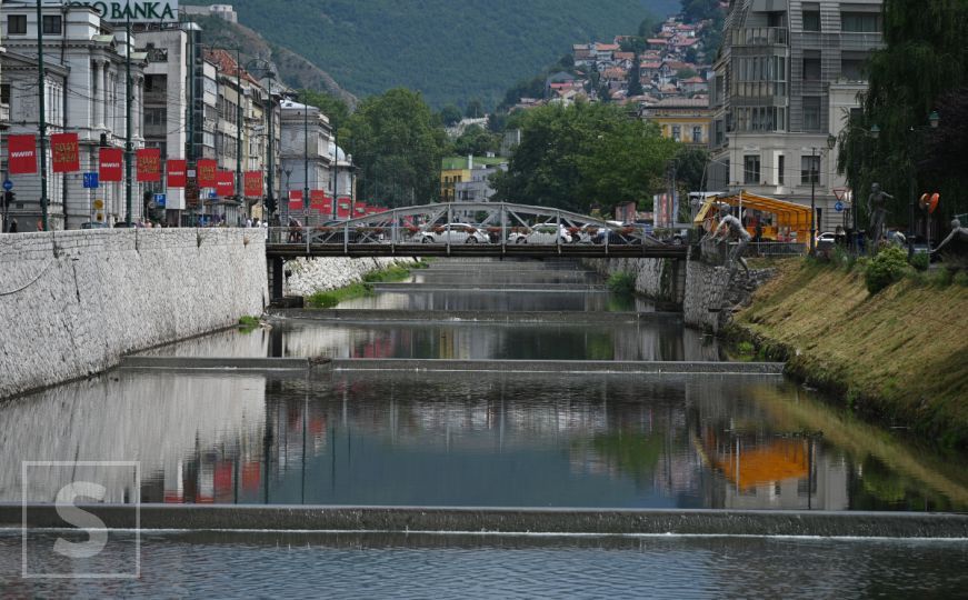 Hari Mata Hari, Žera i pjesma dana: 'Dok Miljacka protiče, ja ću te voljeti'