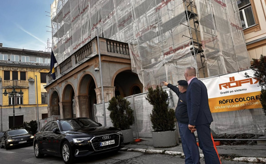 Zukan Helez obišao radove na obnovi Doma OSBiH: "Ova građevina je simbol našeg identiteta"