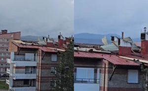 Jak vjetar pravi probleme u BiH: Opasnost za građane, otkinuo se dio krova sa zgrade u Bugojnu