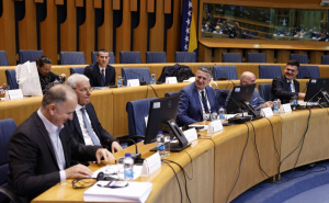 COSAP u Parlamentu BiH: Kako aktuelni geopolitički događaji u svijetu utječu na proširenje EU?