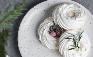 Hrskava i fantastična kraljica torti: Donosimo vam najbolji recept za Pavlovu