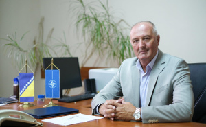 Helez: Koliki moralni odron moraš biti da te bijednik poput Dodika smijeni sa funkcija zbog nemorala