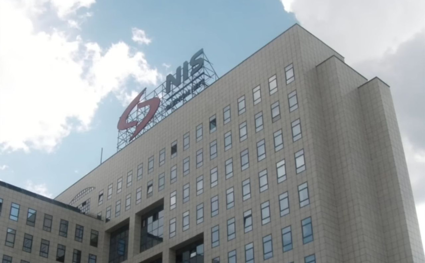 Ruski vlasnici NIS-a pristali na prodaju većinskog udjela