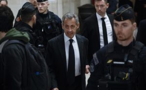 Nakon 11 dana na slobodi: Nicolas Sarkozy piše knjigu o zatvorskim vremenima