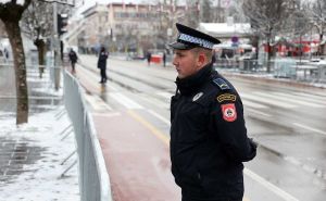 Detalji pucnjave u Bijeljini: Vlasnik lokala pucao u radnika, ranio ga u nogu pa se predao policiji