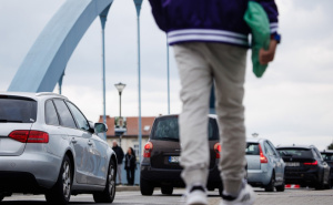 Španija uvodi promjene u saobraćaju: Kazne za vozače koji voze sami u traci za više putnika