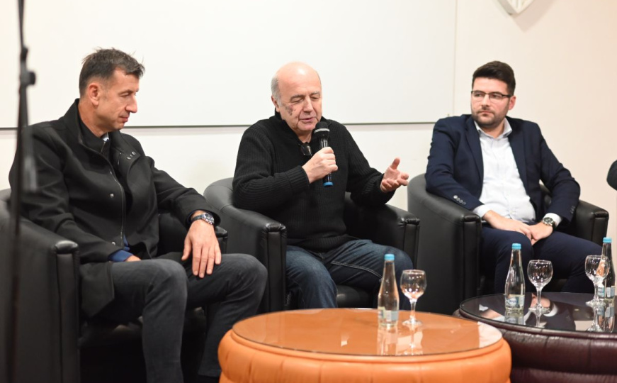 Izložba Milomira Kovačevića Strašnog "AVNOJ Fest" u Jajcu: U službi antifašističkog naslijeđa