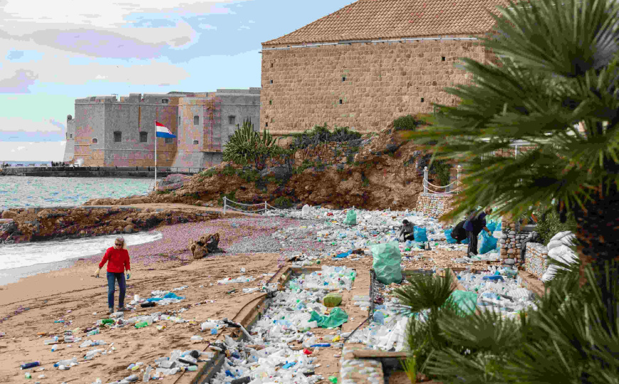 Ovo nije smetljište, ovo je najljepša plaža u Dubrovniku