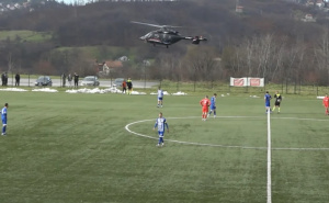 Helikopter prekinuo utakmicu u RS-u: Igrači zbunjeno posmatrali šta se događa