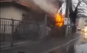 Heroj iz Bihaća Almir Rošić izvukao dedu iz zapaljene kuće i spriječio tragediju