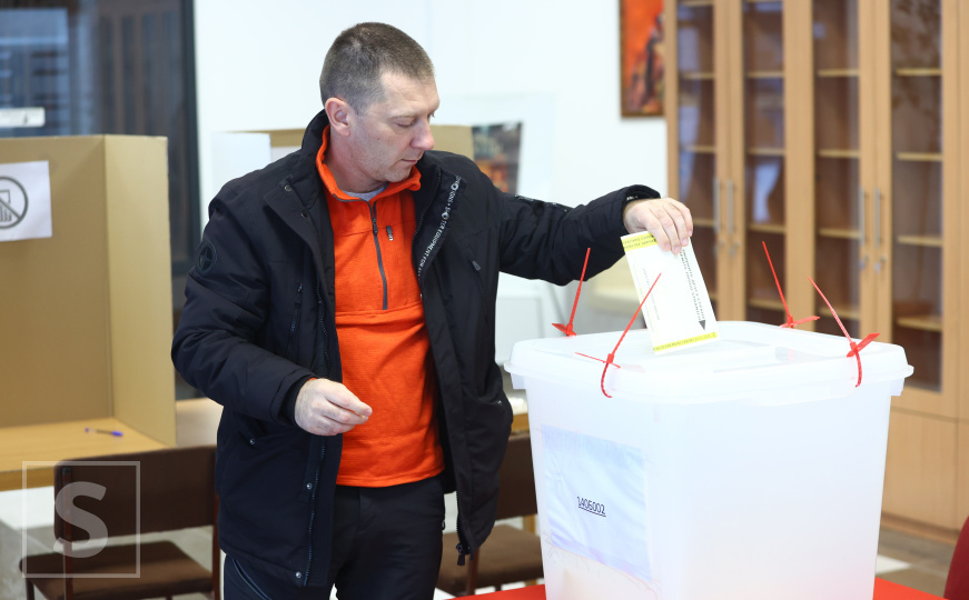 Izbori u RS pod lupom: TI BiH upozorava na 40 biračkih mjesta i 8.500 spornih glasova