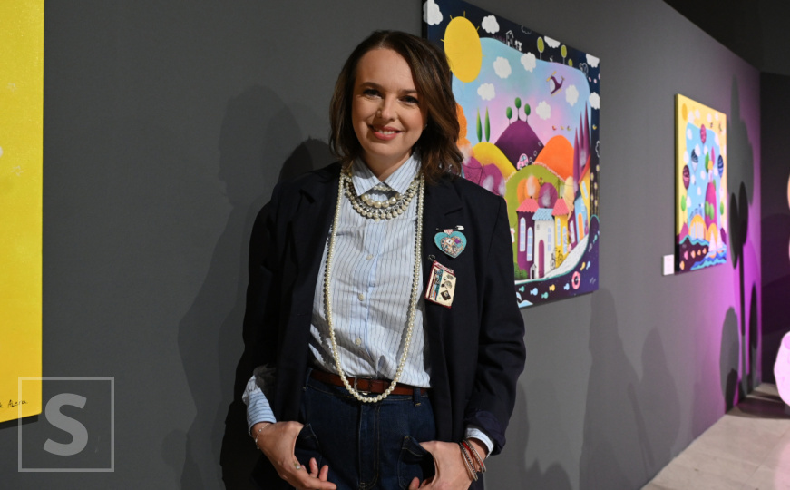 Otvorena izložba "Ti si ljubav": Alena Gojak u humanitarnoj misiji, ljubav kao pokretač svega