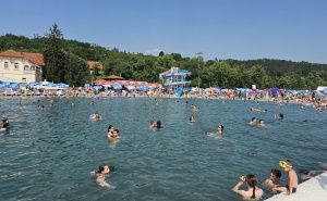 Kraj višegodišnjih polemika: Od naredne sezone kupanje u burkiniju na Panonskim jezerima dozvoljeno