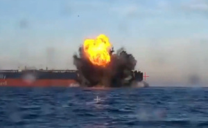 Objavljene snimke udara na Crnom moru: SBU pomorskim dronovima pogodio dva ruska tankera